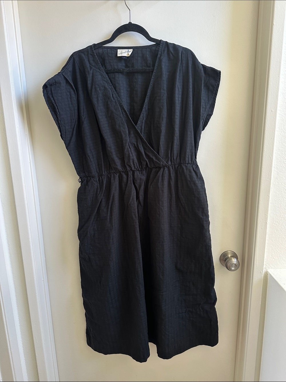 Universal Thread Black V-Neck Midi Wrap Dress